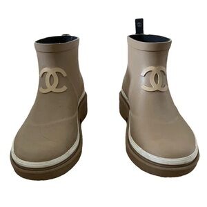 SOLD! Short Chanel Rainboots